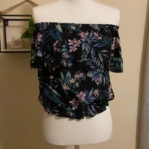 Off the shoulder top in great condition